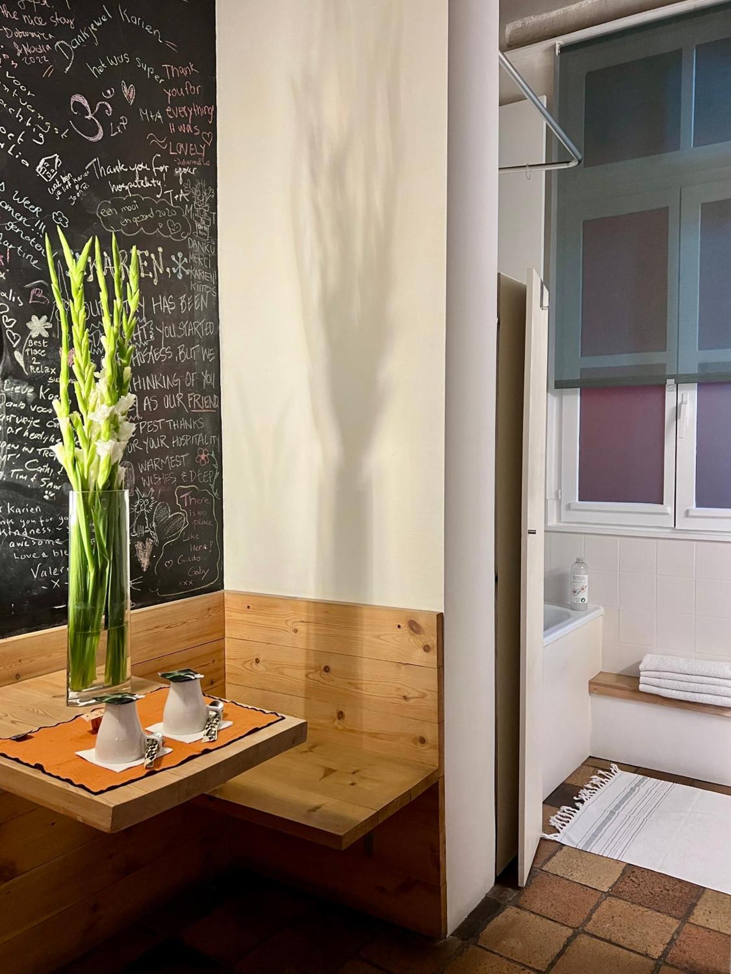 Heaven At 11, Your Deluxe Studio With Personal Bathroom, Kitchenette & Terrace Ghent Exterior photo